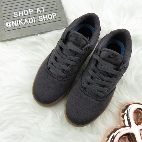 Nike SB Skater Sneakers - Picture 2 of 5